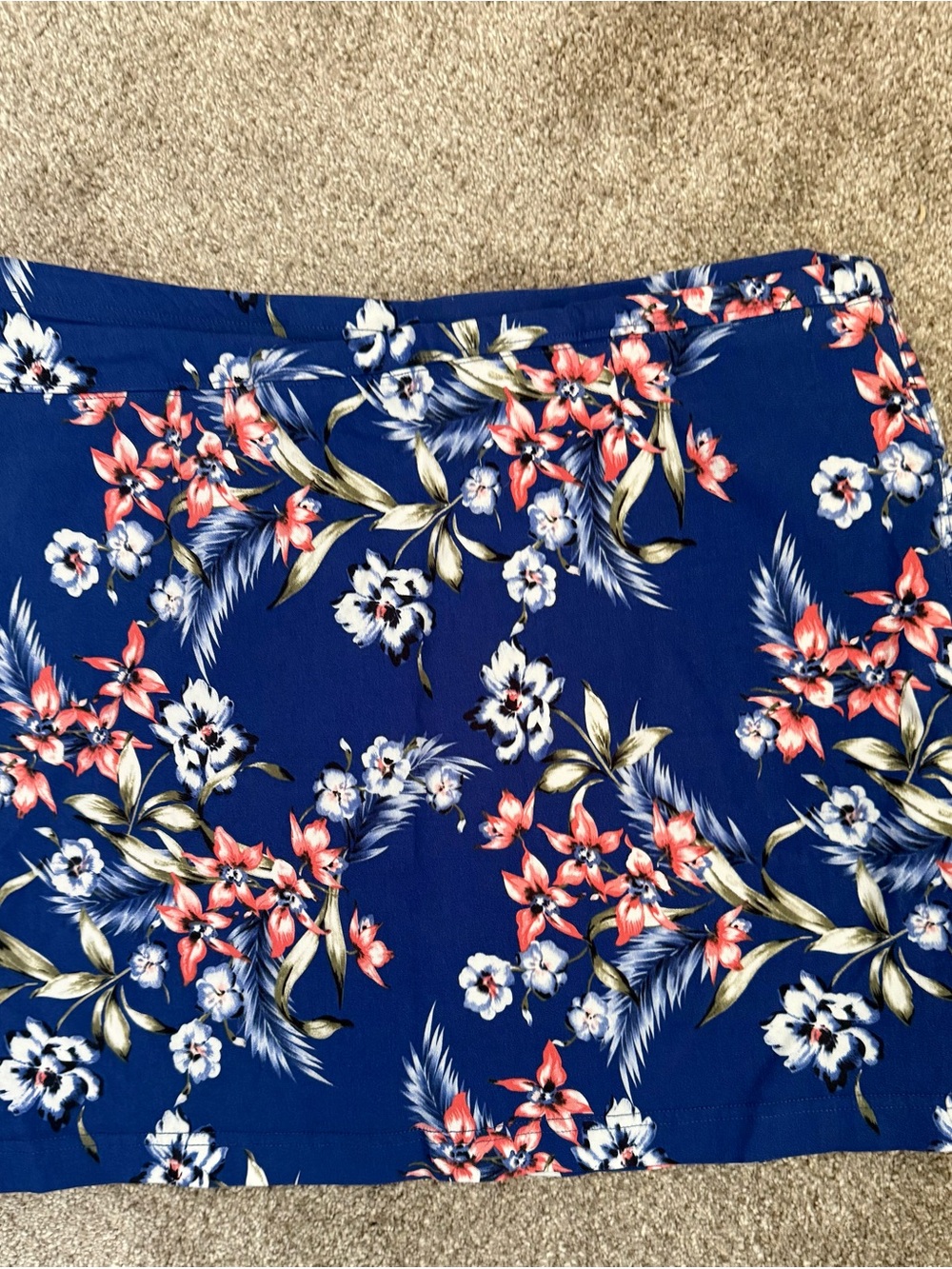 Mario Serrani Navy Floral Mini Skort with Coral and White Flowers - Picture 4 of 5